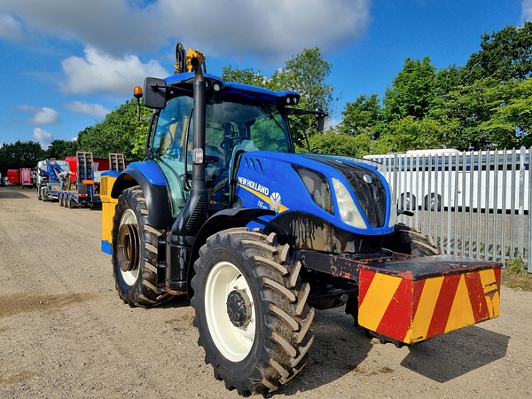 Chris Atkin & Son Ltd - New Holland T6.155